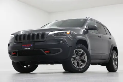 Gray 2019 Jeep Cherokee Trailhawk for sale in Clinton, MO