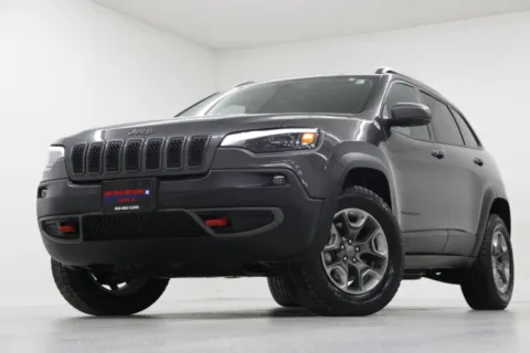 Gray 2019 Jeep Cherokee Trailhawk for sale in Clinton, MO