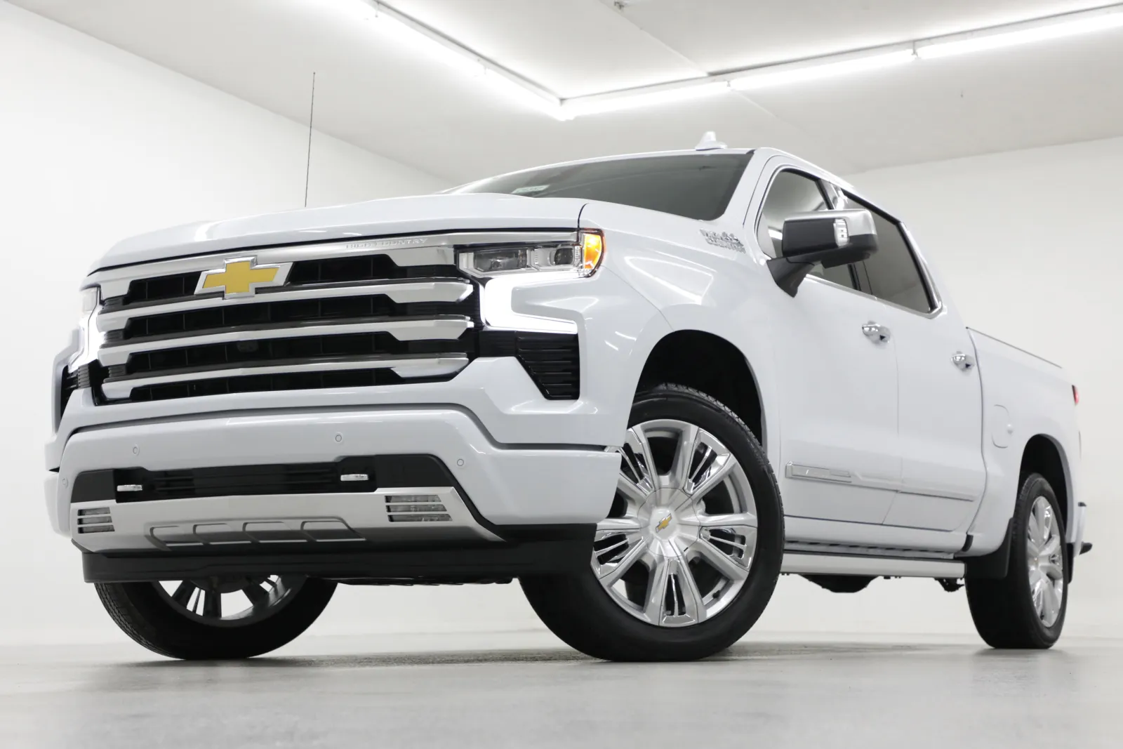 2026 Chevrolet Silverado 1500 High Country's photo