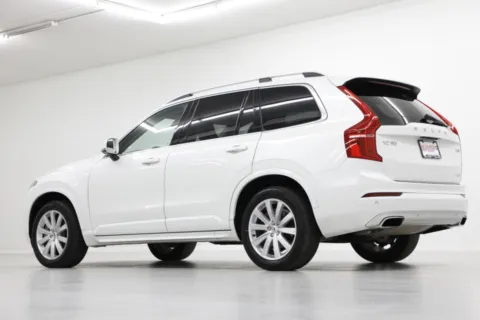 More photos of 2016 Volvo XC90 T6 Momentum at Jim Falk Motors, MO