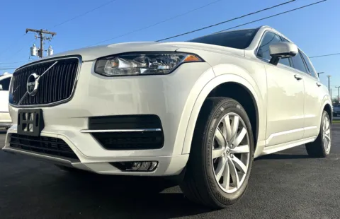 White 2016 Volvo XC90 T6 Momentum for sale in Clinton, MO