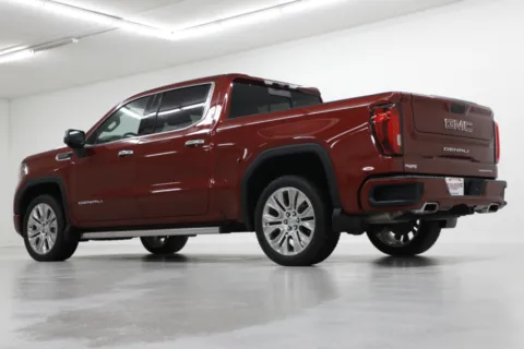 More photos of 2020 GMC Sierra 1500 Denali at Jim Falk Motors, MO