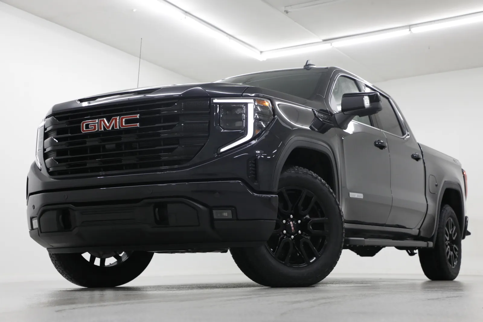2026 GMC Sierra 1500 Elevation's photo