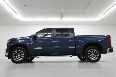 Another view of 2020 Chevrolet Silverado 1500 LT for sale in Clinton, MO at Jim Falk Motors