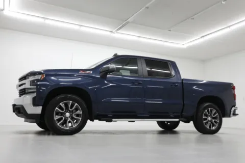 Photos of 2020 Chevrolet Silverado 1500 LT for sale in Clinton, MO at Jim Falk Motors