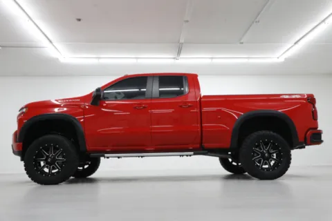 Another view of 2019 Chevrolet Silverado 1500 RST for sale in Clinton, MO at Jim Falk Motors
