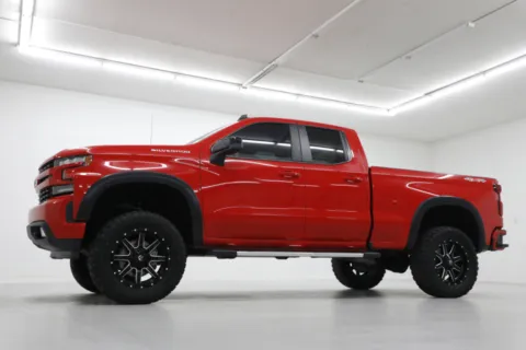 Photos of 2019 Chevrolet Silverado 1500 RST for sale in Clinton, MO at Jim Falk Motors