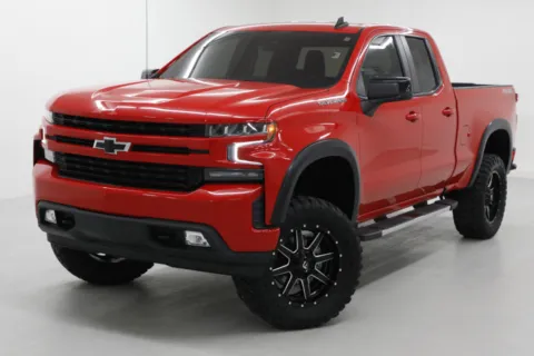 More photos of 2019 Chevrolet Silverado 1500 RST at Jim Falk Motors, MO
