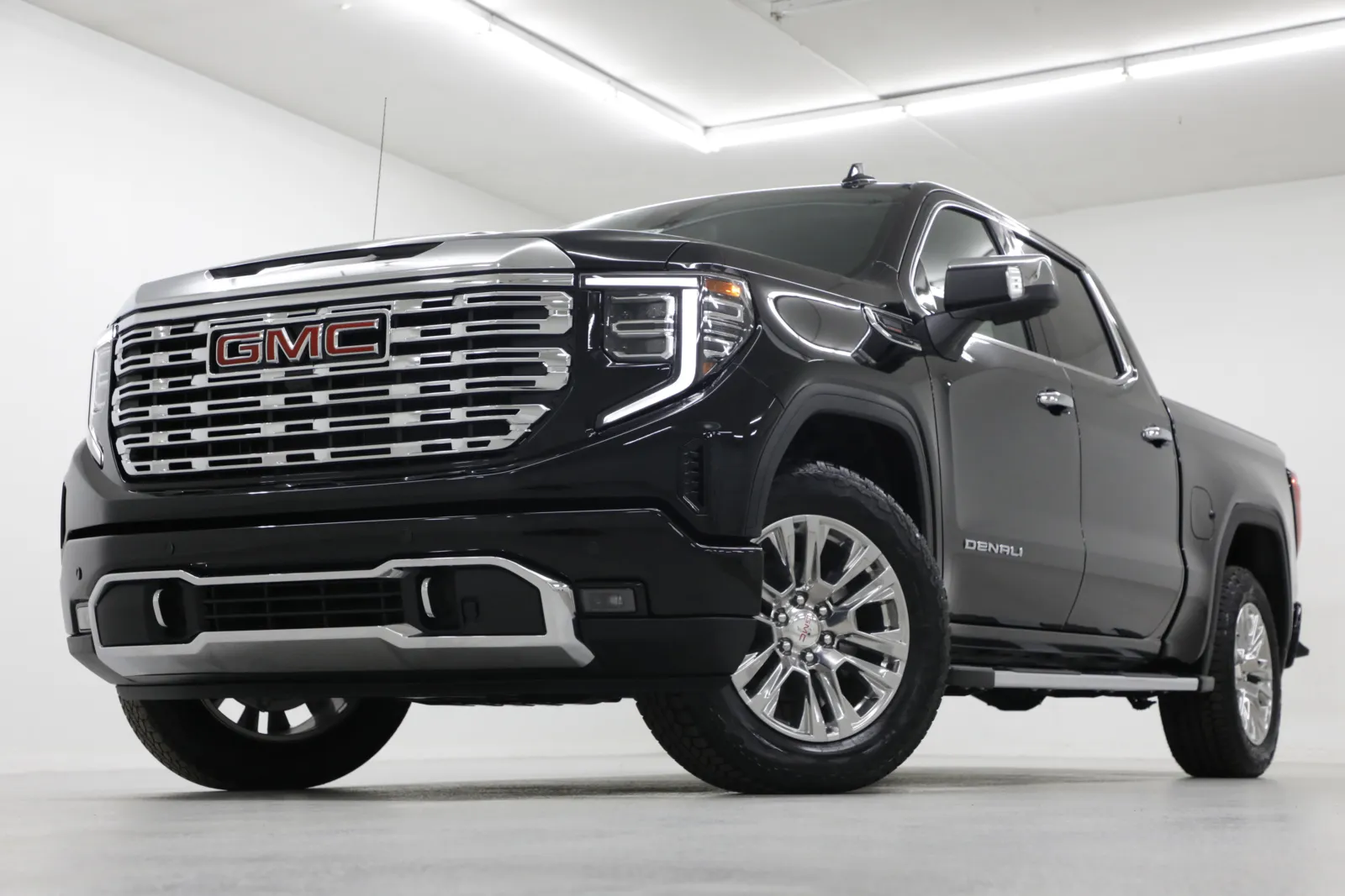 2026 GMC Sierra 1500 Denali's photo