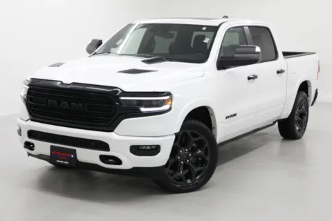 More photos of 2023 Ram 1500 Limited at Jim Falk Motors, MO
