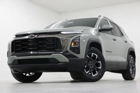 Green 2026 Chevrolet Equinox AWD ACTIV for sale in Clinton, MO