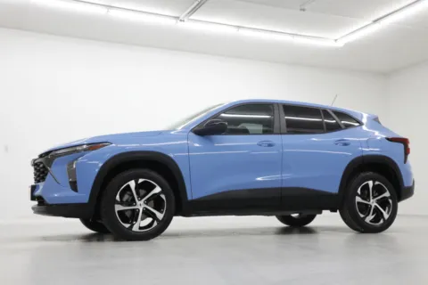 Photos of 2024 Chevrolet Trax 1RS for sale in Clinton, MO at Jim Falk Motors