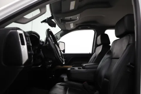 More photos of 2018 Chevrolet Silverado 2500HD LTZ at Jim Falk Motors, MO