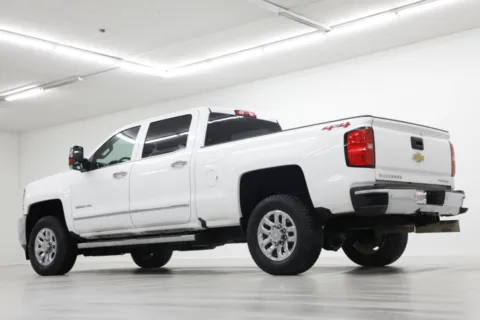 More photos of 2018 Chevrolet Silverado 2500HD LTZ at Jim Falk Motors, MO