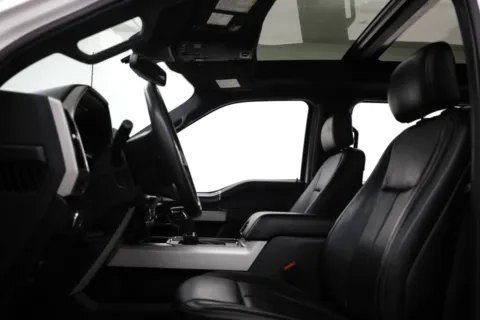 More photos of 2020 Ford F-150 LARIAT at Jim Falk Motors, MO