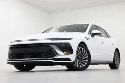 White 2025 Hyundai Sonata Hybrid SEL for sale in Clinton, MO