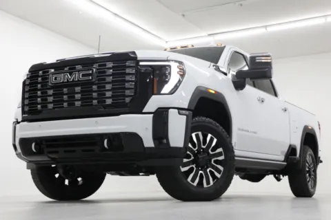 White 2026 GMC Sierra 2500HD Denali Ultimate for sale in Clinton, MO