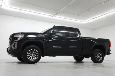 Photos of 2019 GMC Sierra 1500 AT4 for sale in Clinton, MO at Jim Falk Motors