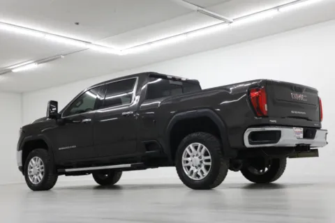 More photos of 2020 GMC Sierra 2500HD SLT at Jim Falk Motors, MO