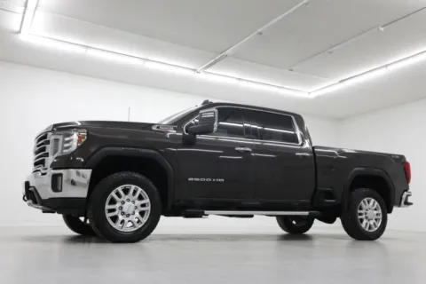 Photos of 2020 GMC Sierra 2500HD SLT for sale in Clinton, MO at Jim Falk Motors