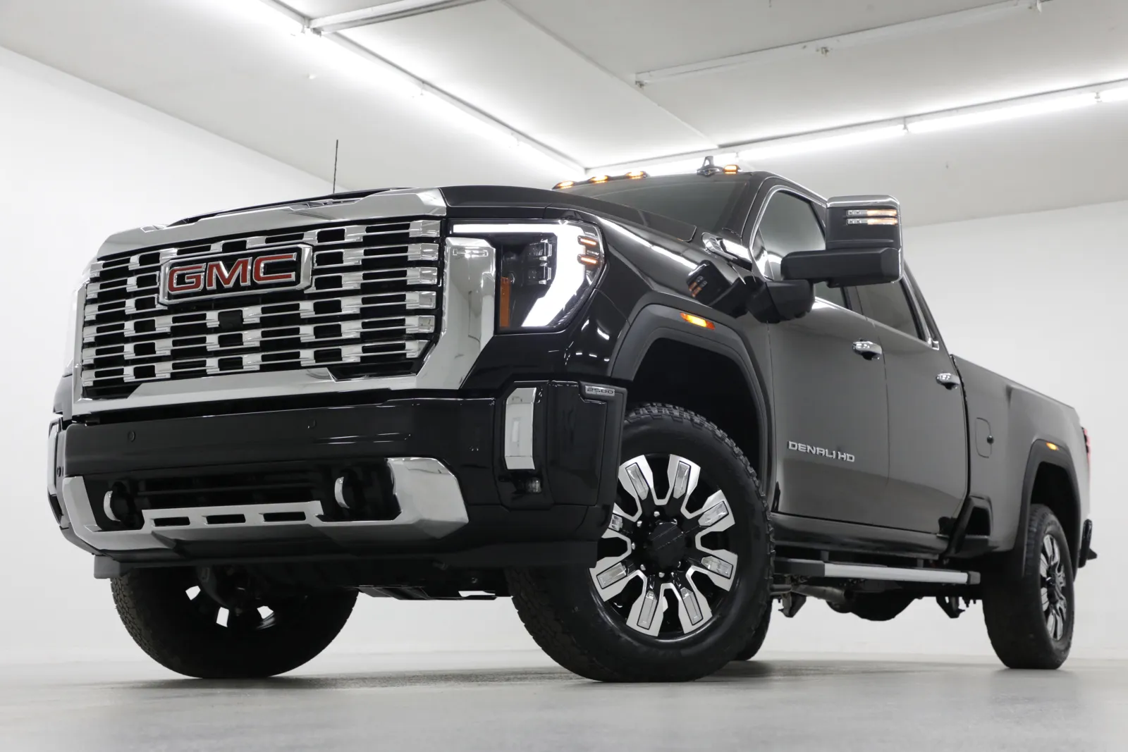 Black 2026 GMC Sierra 2500HD Denali for sale in Clinton, MO