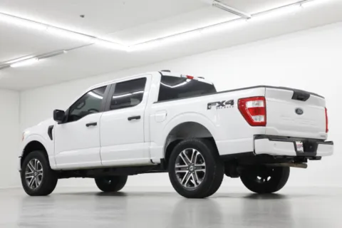 More photos of 2021 Ford F-150 XL at Jim Falk Motors, MO