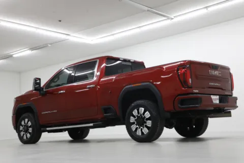 More photos of 2022 GMC Sierra 2500HD Denali at Jim Falk Motors, MO