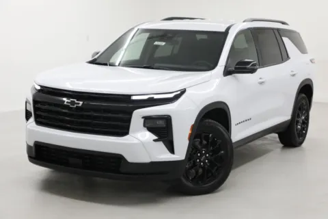 More photos of 2026 Chevrolet Traverse FWD LT at Jim Falk Motors, MO