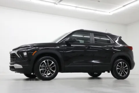 Photos of 2026 Chevrolet Trailblazer LT for sale in Clinton, MO at Jim Falk Motors