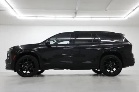 Another view of 2025 Chevrolet Traverse FWD RS for sale in Clinton, MO at Jim Falk Motors