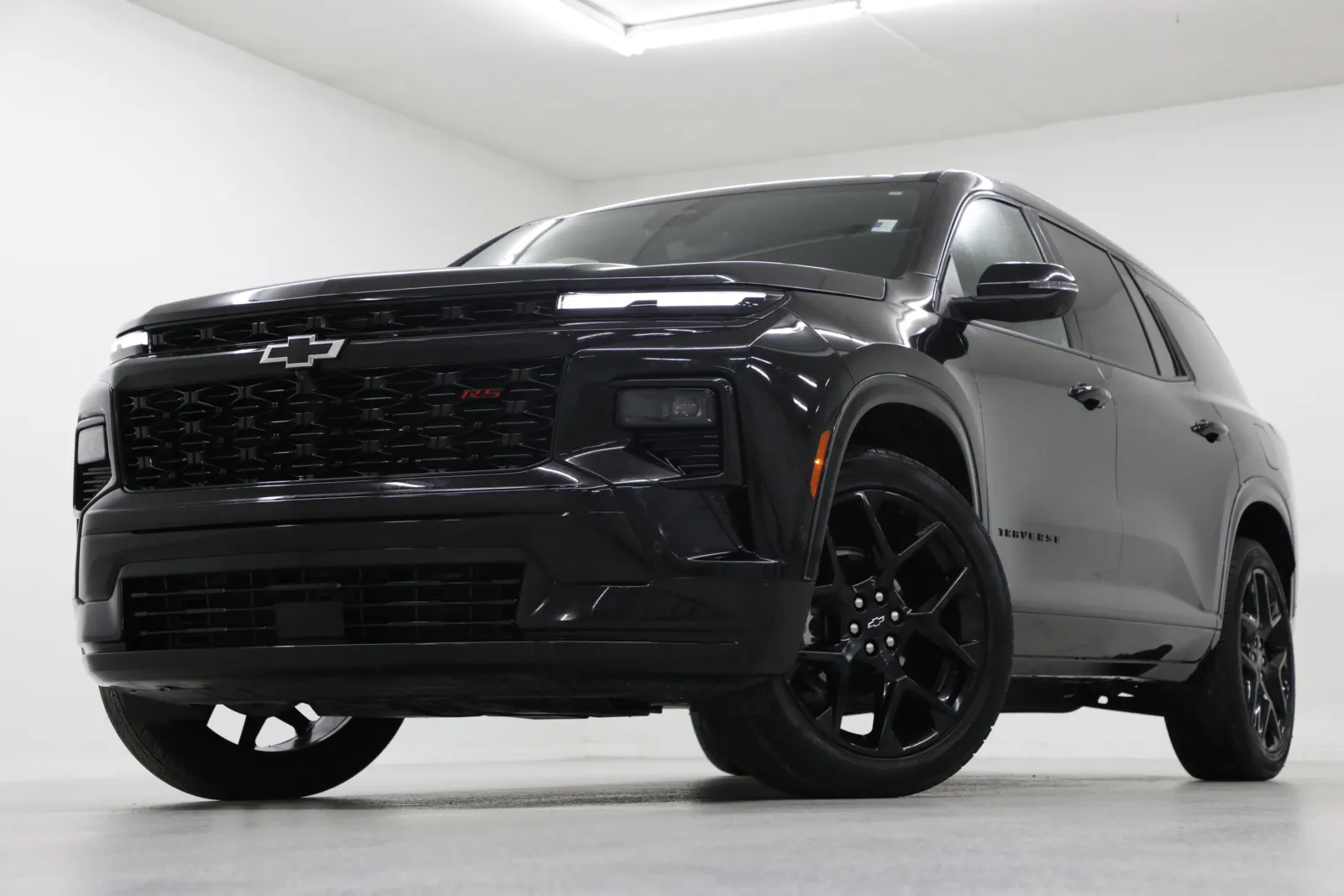 Black 2025 Chevrolet Traverse FWD RS for sale in Clinton, MO