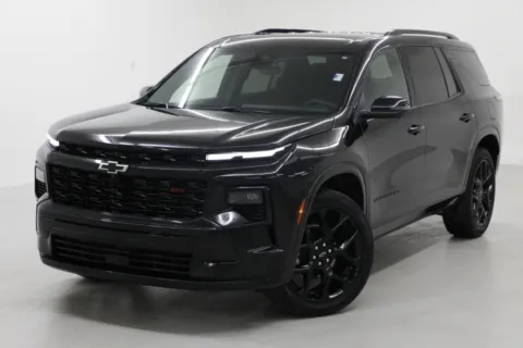 More photos of 2025 Chevrolet Traverse FWD RS at Jim Falk Motors, MO