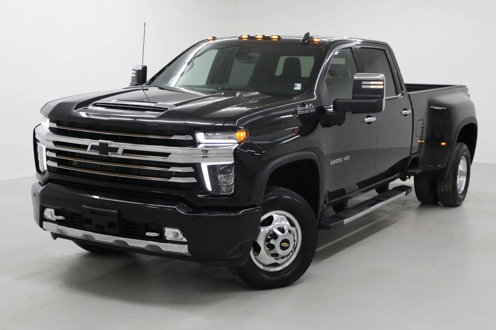 Black 2022 Chevrolet Silverado 3500HD High Country for sale in Clinton, MO