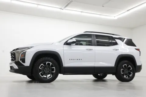 Photos of 2026 Chevrolet Equinox AWD ACTIV for sale in Clinton, MO at Jim Falk Motors