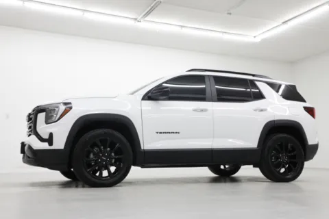 Photos of 2026 GMC Terrain FWD Elevation for sale in Clinton, MO at Jim Falk Motors