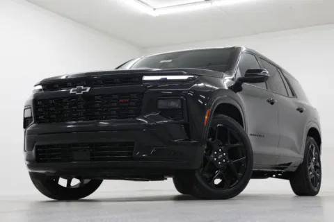 Black 2026 Chevrolet Traverse AWD RS for sale in Clinton, MO