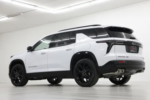 More photos of 2026 Chevrolet Traverse AWD RS at Jim Falk Motors, MO