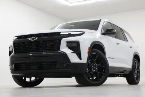 White 2026 Chevrolet Traverse AWD RS for sale in Clinton, MO