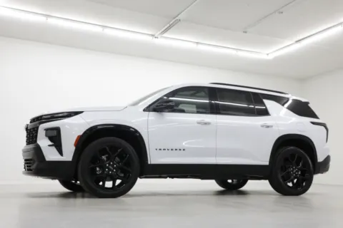 Photos of 2026 Chevrolet Traverse AWD RS for sale in Clinton, MO at Jim Falk Motors