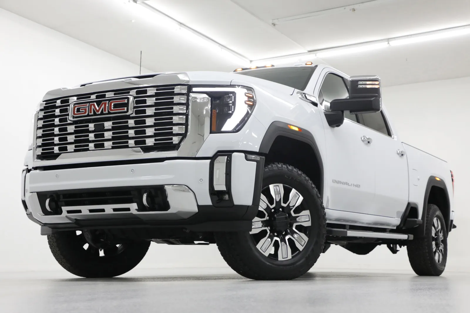 2026 GMC Sierra 2500HD Denali's photo