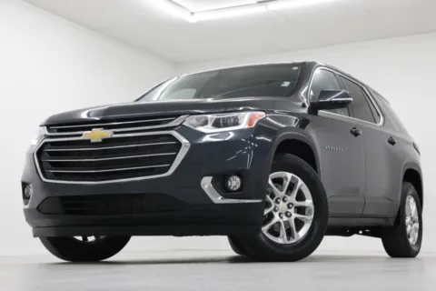 Gray 2020 Chevrolet Traverse LT for sale in Clinton, MO
