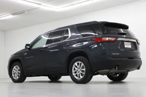 More photos of 2020 Chevrolet Traverse LT at Jim Falk Motors, MO