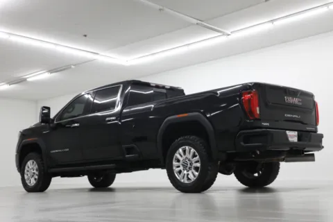 More photos of 2020 GMC Sierra 3500HD Denali at Jim Falk Motors, MO