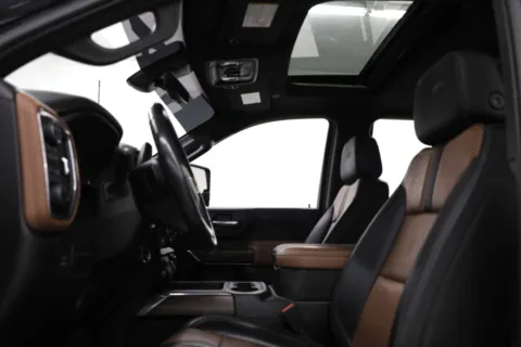 More photos of 2021 Chevrolet Silverado 2500HD High Country at Jim Falk Motors, MO