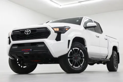 White 2025 Toyota Tacoma TRD Sport for sale in Clinton, MO