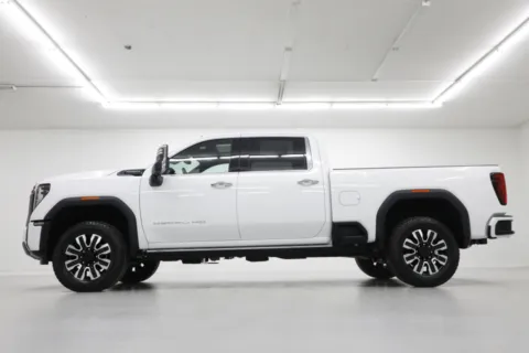 Another view of 2026 GMC Sierra 2500HD Denali Ultimate for sale in Clinton, MO at Jim Falk Motors