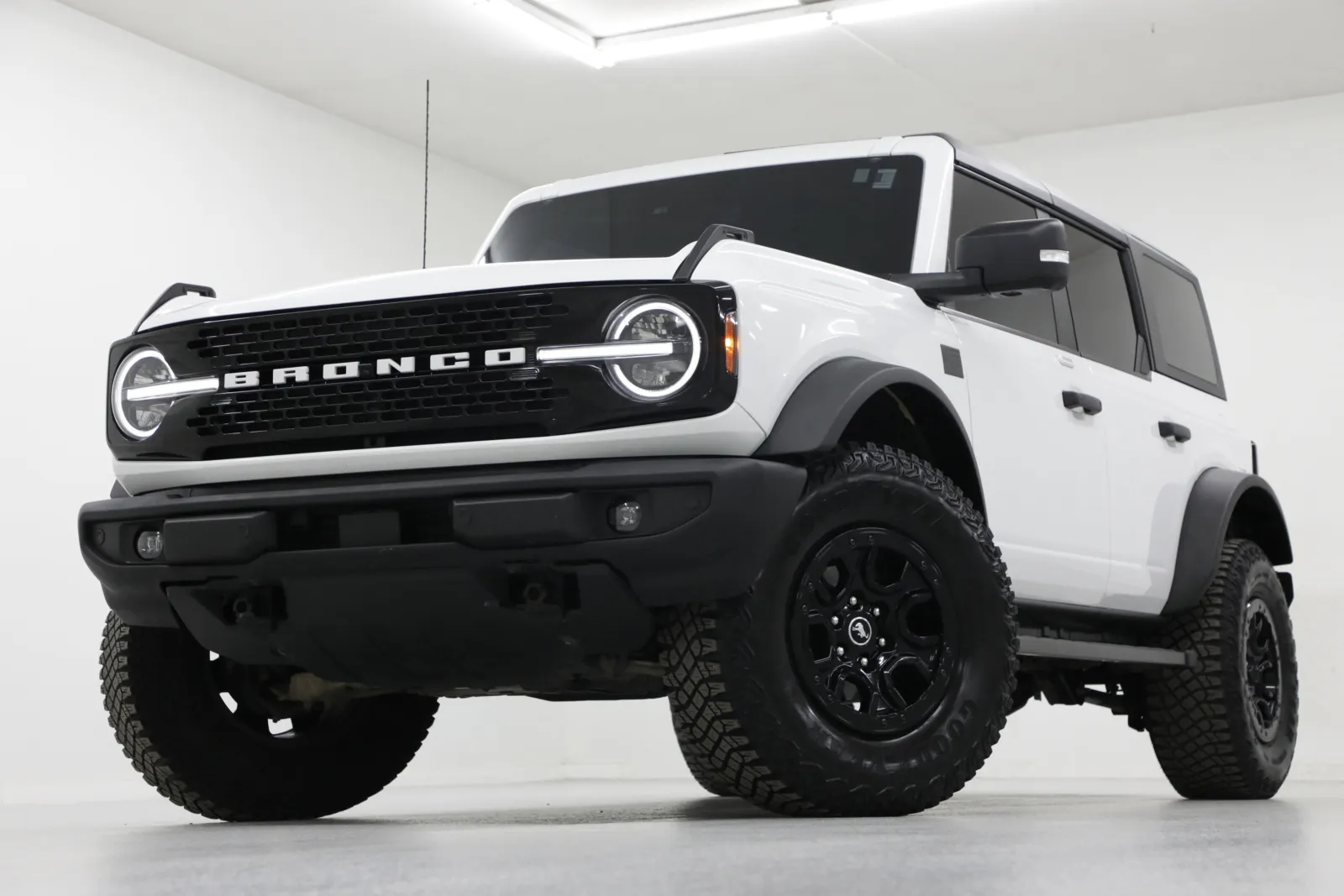 2022 Ford Bronco 4-Door Base's photo
