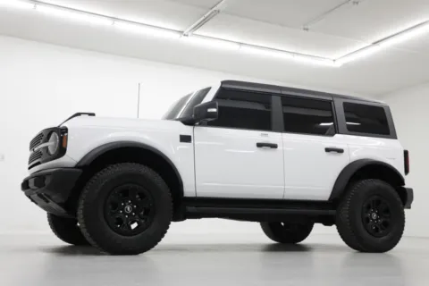 Photos of 2022 Ford Bronco Wildtrak for sale in Clinton, MO at Jim Falk Motors