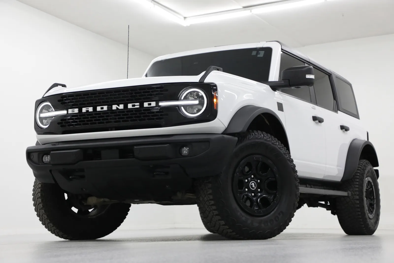 2022 Ford Bronco 4-Door Base's photo