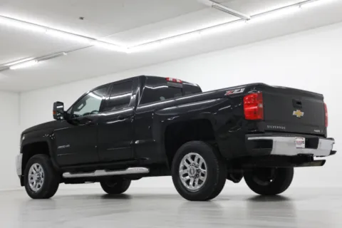 More photos of 2016 Chevrolet Silverado 2500HD LT at Jim Falk Motors, MO